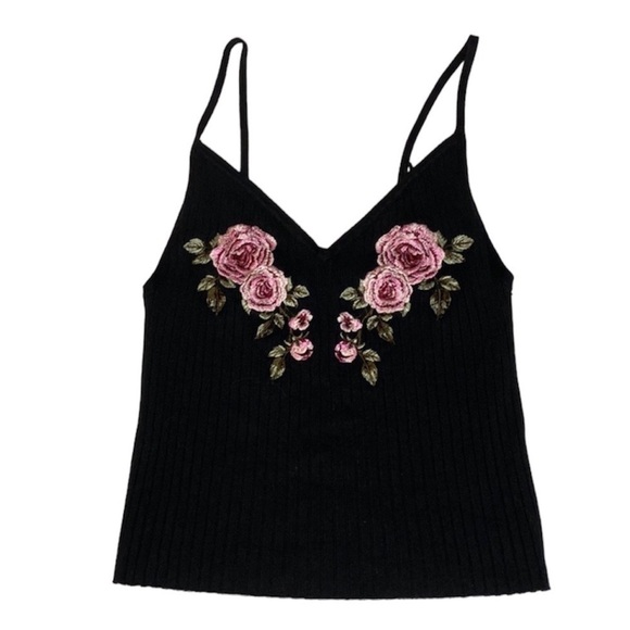 Kendall & Kylie Ribbed Cropped Tank w/ Embroidered Flowers. Size S. - Picture 1 of 7